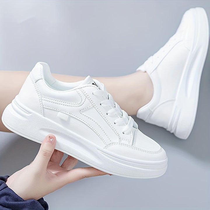 Eleganti Sneakers Bianche Leggere e Confortevoli