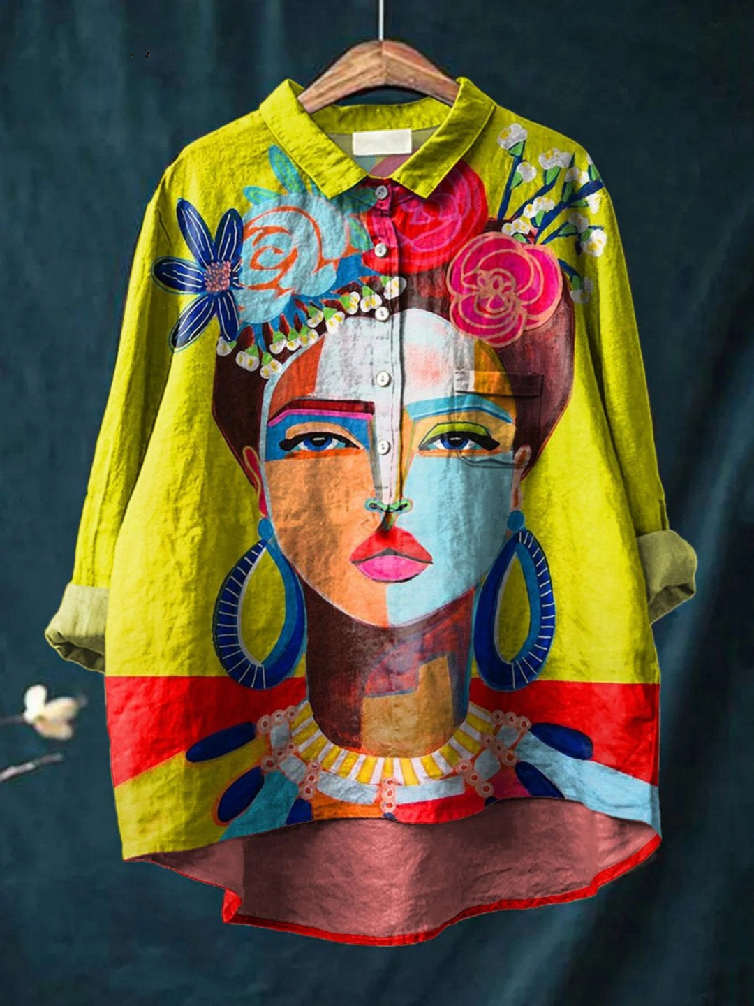 Lola | T-Shirt Casual con Ritratto di Frida in Stampa a Olio