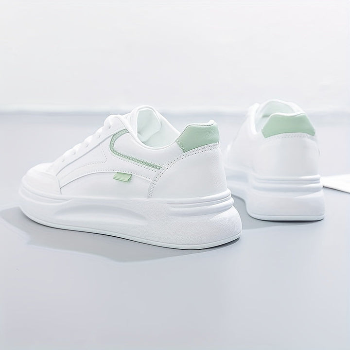 Eleganti Sneakers Bianche Leggere e Confortevoli