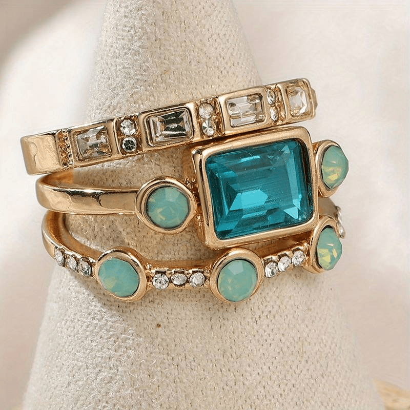 Collana vintage con cristallo blu