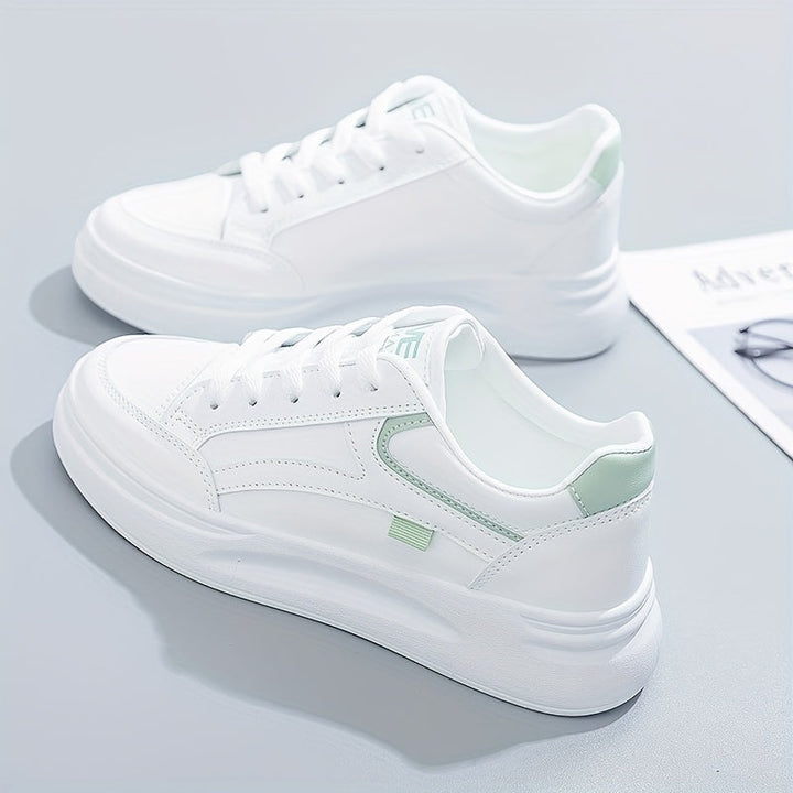 Eleganti Sneakers Bianche Leggere e Confortevoli