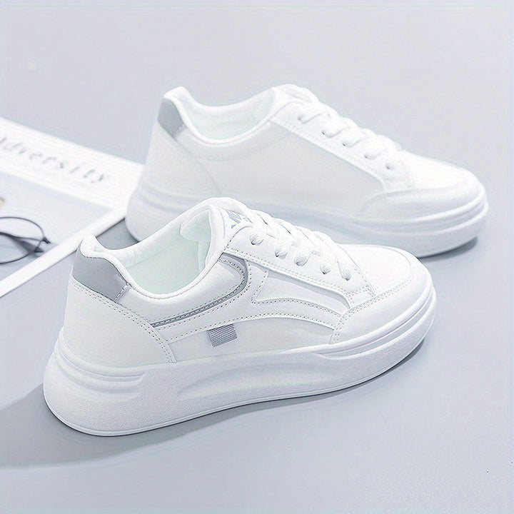 Eleganti Sneakers Bianche Leggere e Confortevoli