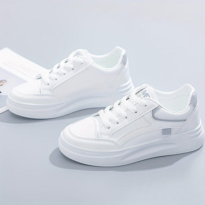 Eleganti Sneakers Bianche Leggere e Confortevoli